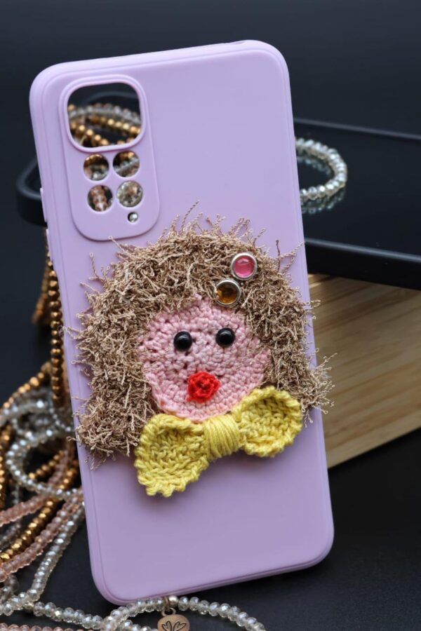 Cover per Telefono con Decorazione all'Uncinetto - immagine 3