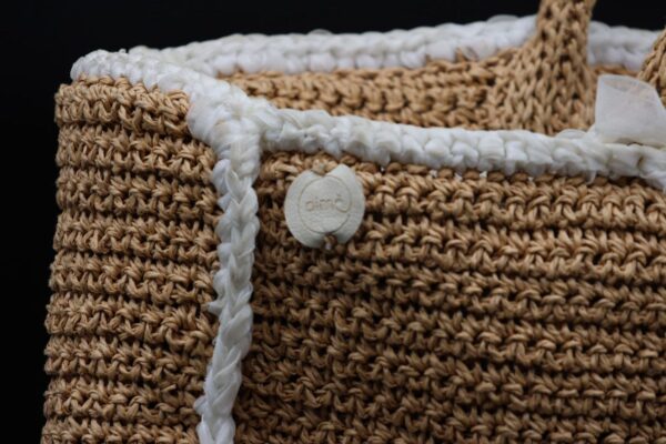 Borsa in Iuta con Profilo in Tulle