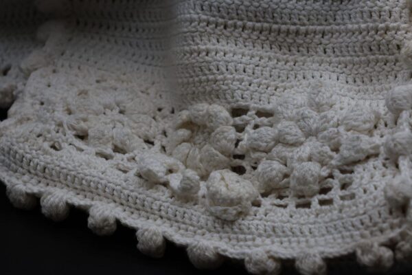 Borsa Retrò con Lavorazione Floreale in Filo di Cotone Ritorto - immagine 4