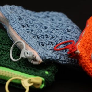 Mini pochette artigianali in crochet