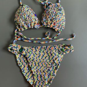Bikini crochet multicolor con pietre preziose