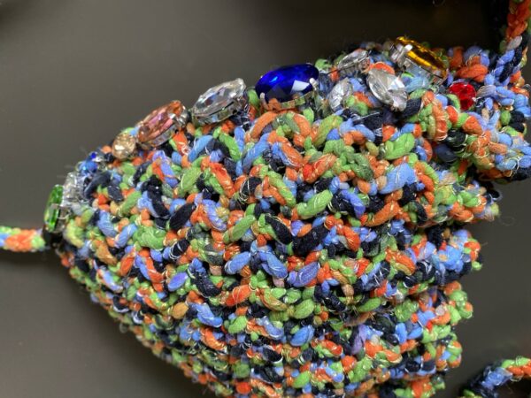 Bikini crochet multicolor con pietre preziose - immagine 5